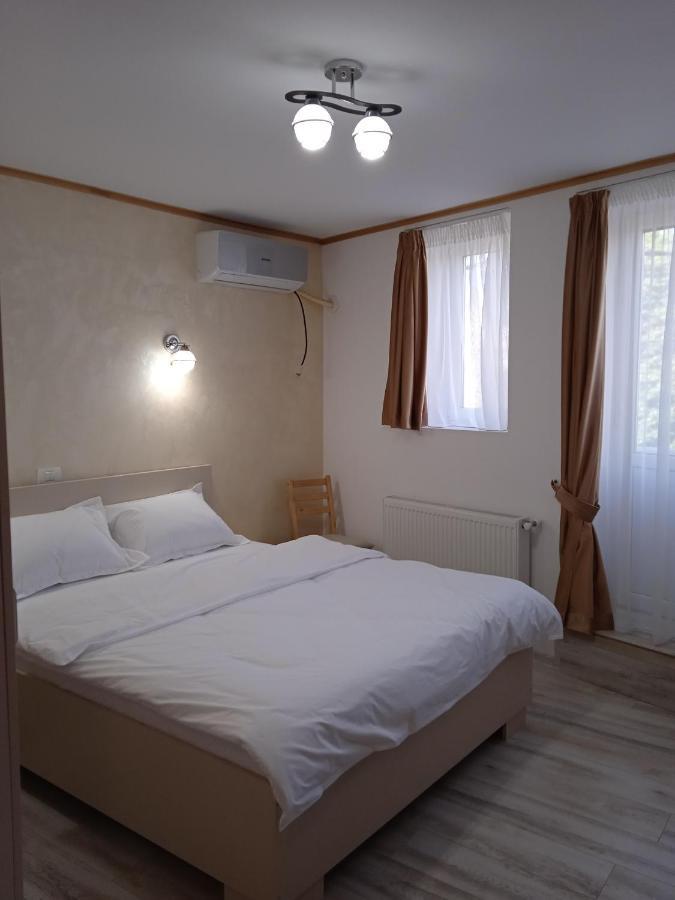 Hotel Marina Srl Bucureşti Eksteriør bilde