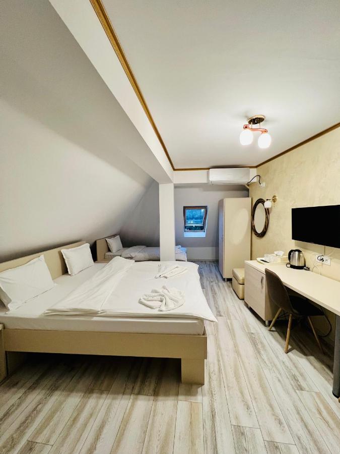 Hotel Marina Srl Bucureşti Eksteriør bilde