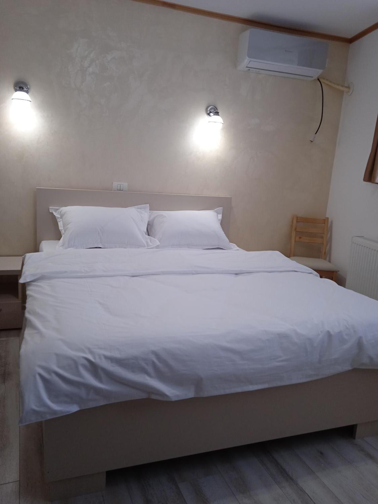 Hotel Marina Srl Bucureşti Eksteriør bilde