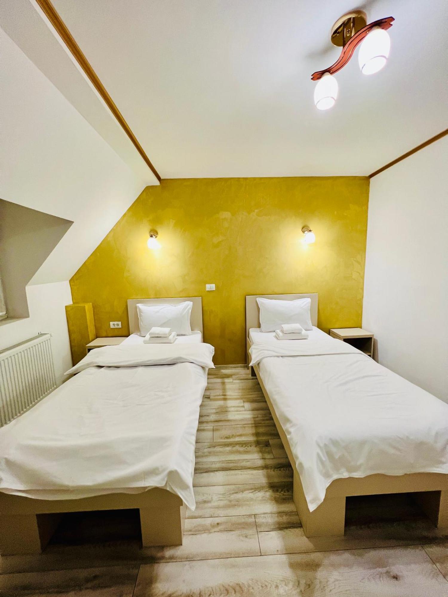 Hotel Marina Srl Bucureşti Eksteriør bilde